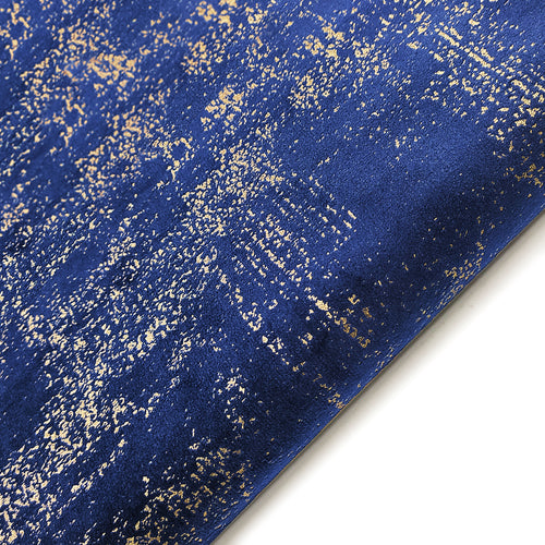 Луксозен текстилен материал